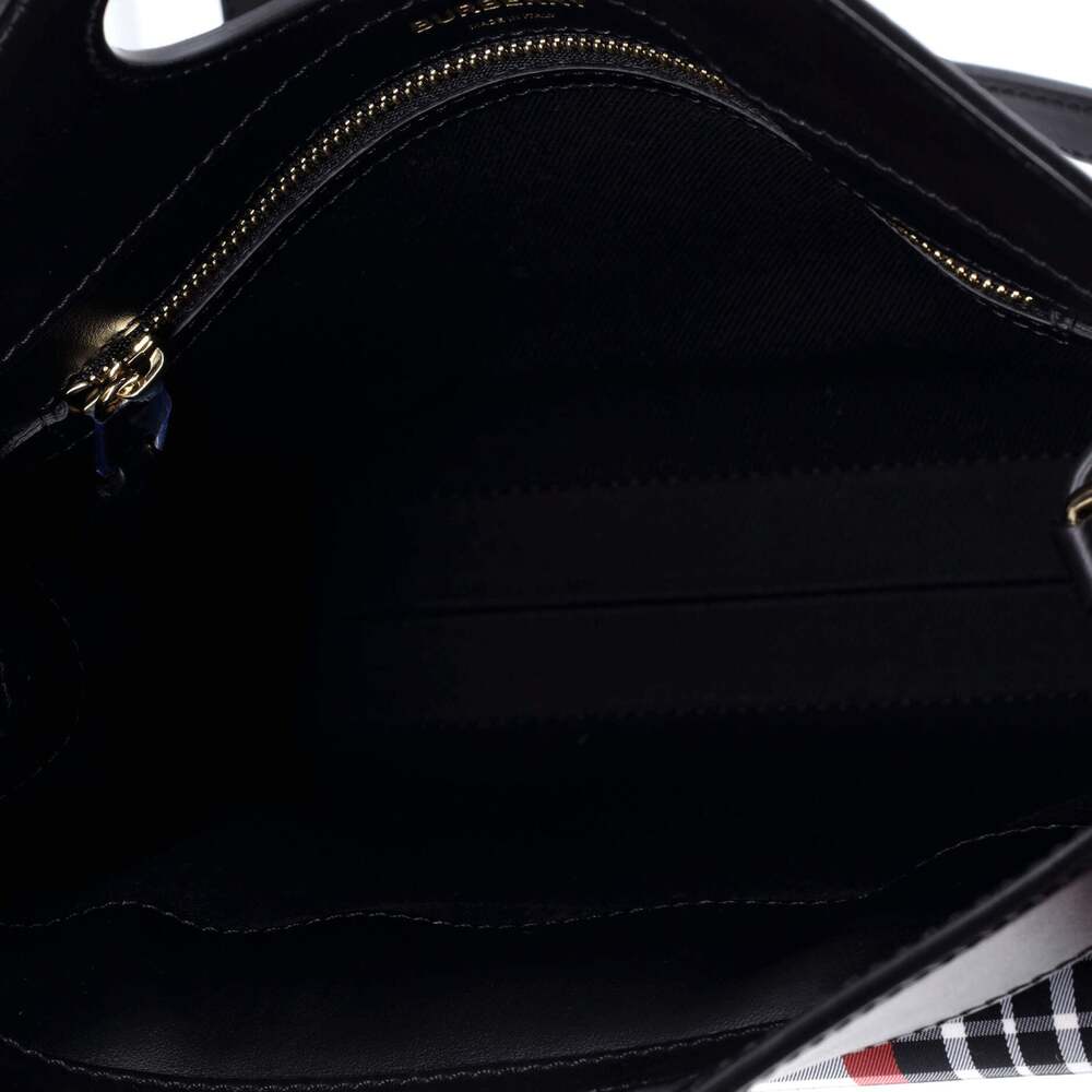 Burberry Logo Pocket Tote Leather With #237849B75B - Picture 5 of 6
